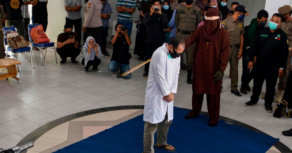 Gay couple caned 77 times each for having sex in Indonesia