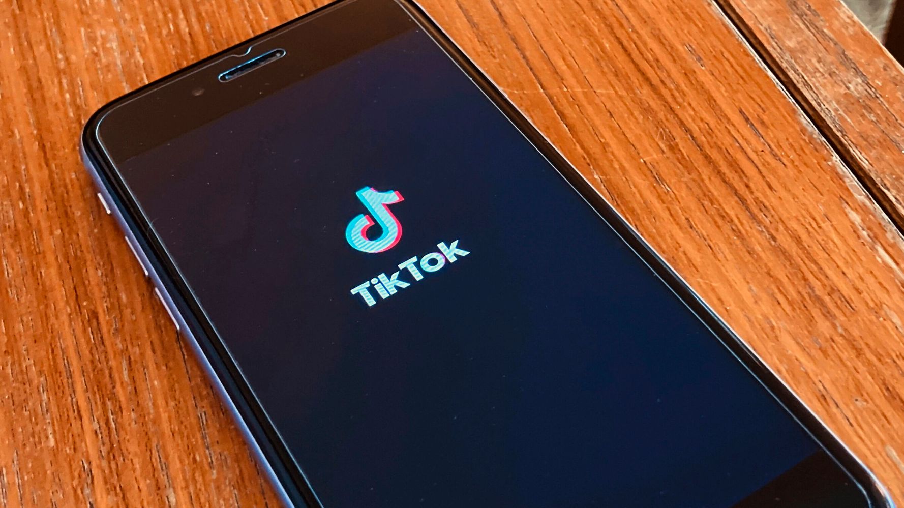 Italy Puts Age Block On TikTok Following Death Of 10-Year-Old Girl