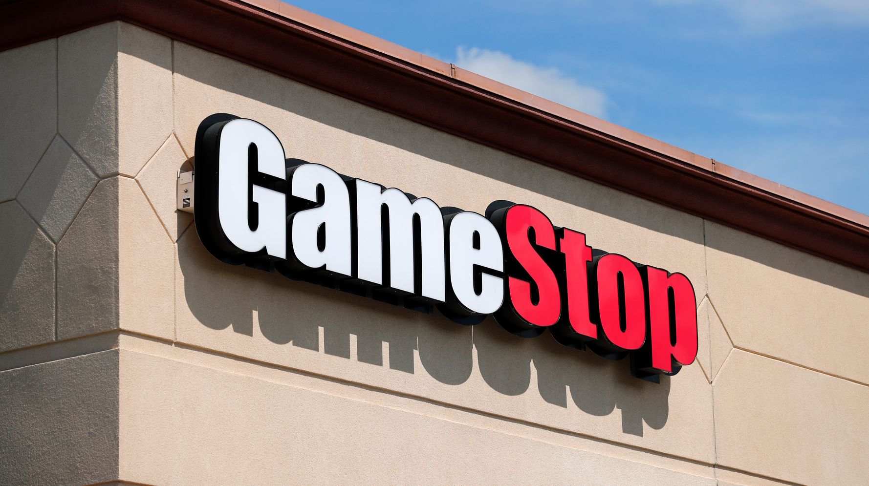 In Battle Over GameStop Shares, Two Big Players Flinch