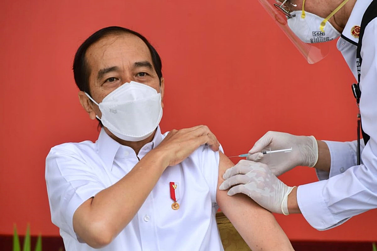 Indonesian President Joko Widodo had the second dose of the Chinese vaccine