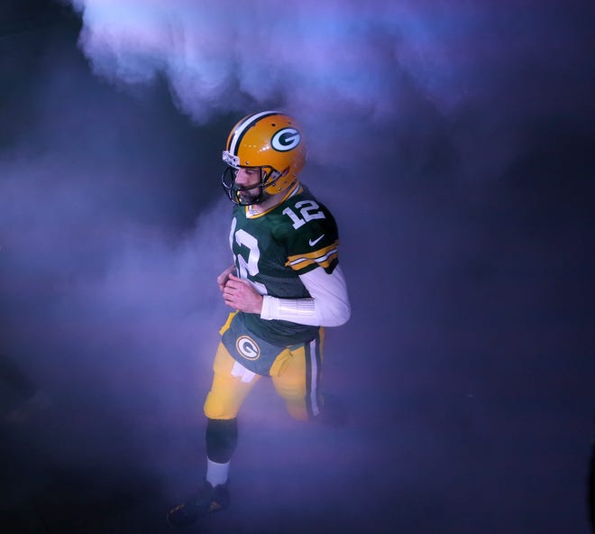 Packers’ Aaron Rodgers, Rams’ Aaron Donald lead way