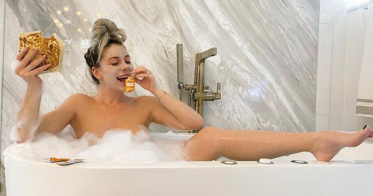 Popular ex-Rangers WAG poses naked in bubble bath for Valentine’s Day