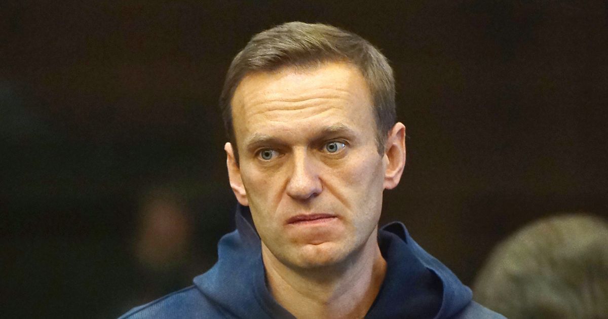 Putin critic and Novichok victim Alexei Navalny jailed for over three years in Russia – World News