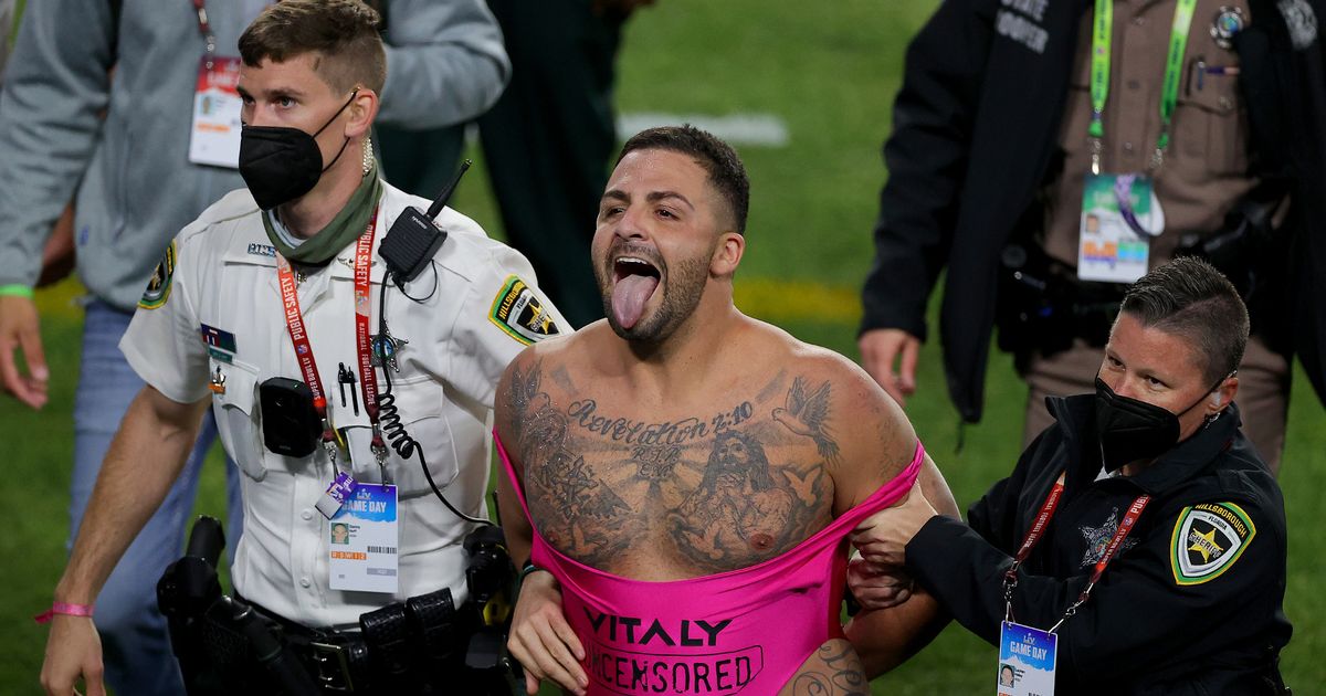 Super Bowl pink streaker celebrates release from prison cell by going to strip club