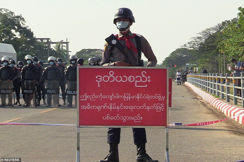 Myanmar protests: army warn they will use live ammo on protesters