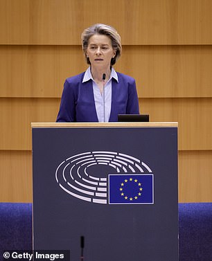 EU vaccine rollout: Ursula von der Leyen apologises for late action