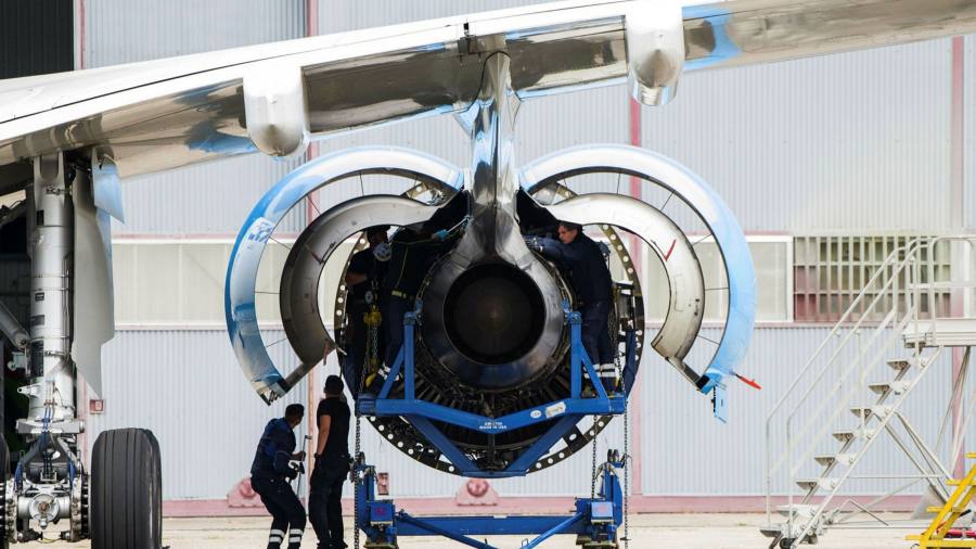 Rolls-Royce to temporarily close jet-engine plants this summer