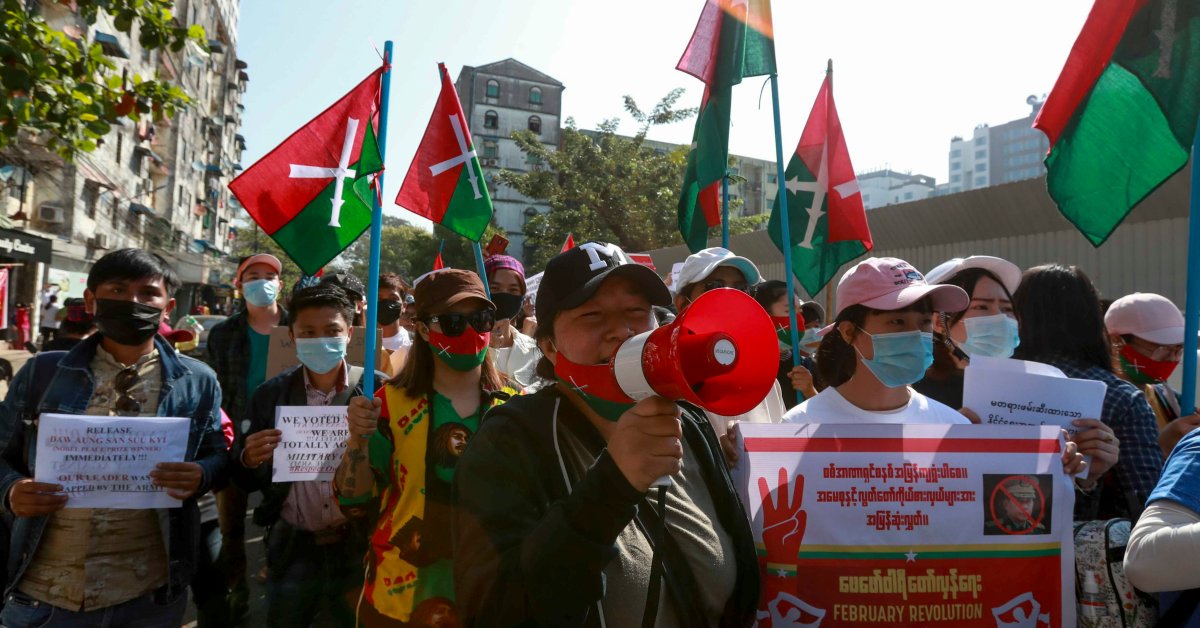 Protesters Are Back on the Streets of Myanmar Despite Police Violence