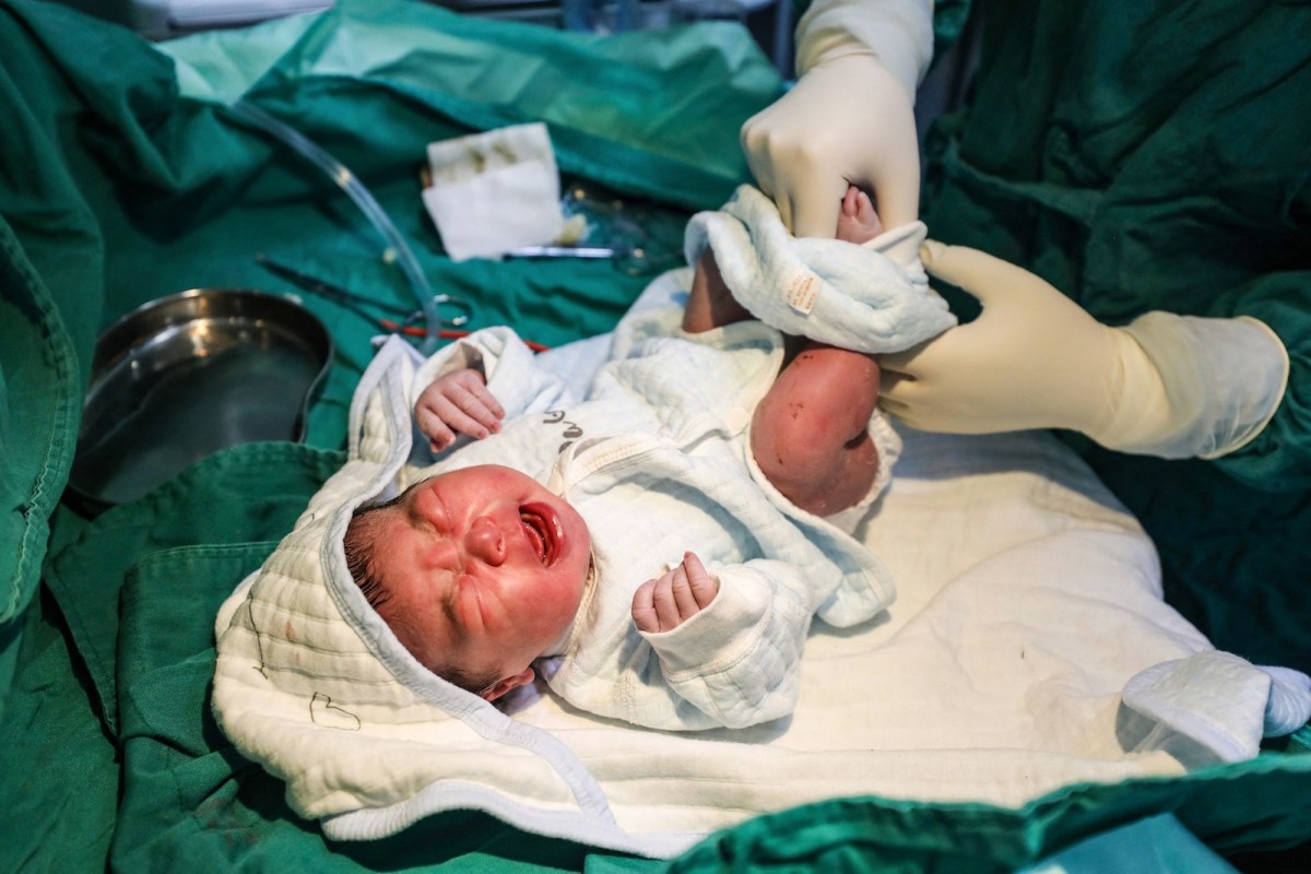 Covid baby boom turns to bust in China