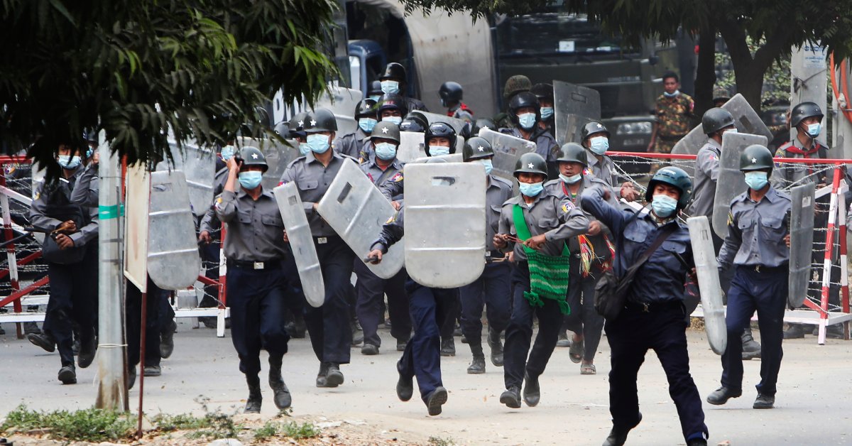 2 Myanmar Protesters Killed by Police Fire