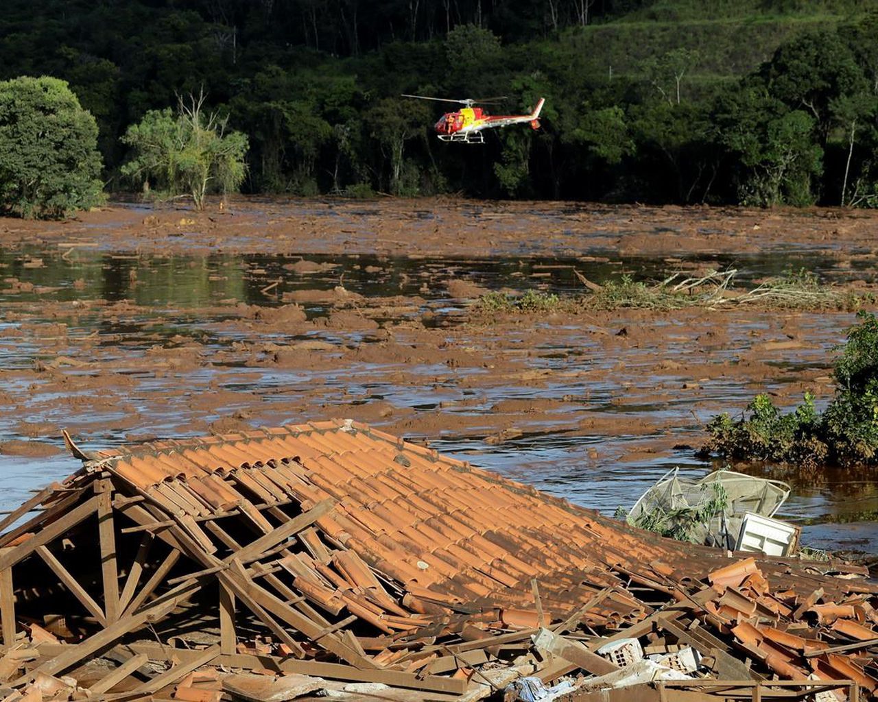 Brazilâ€™s Vale signs  billion settlement in mining disaster