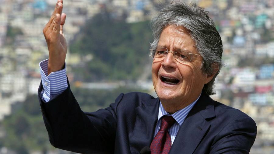 Former banker makes second round of Ecuadorâ€™s presidential vote