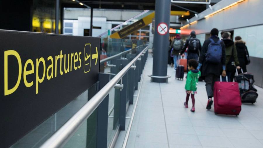 UK airport staff warn they cannot enforce overseas travel curbs