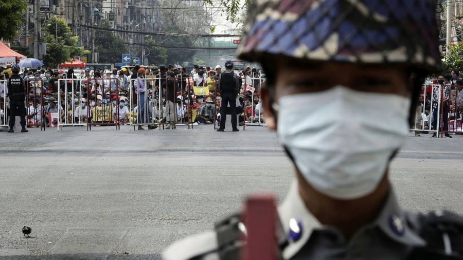 Coup in Myanmar: growing protest movement defies the military