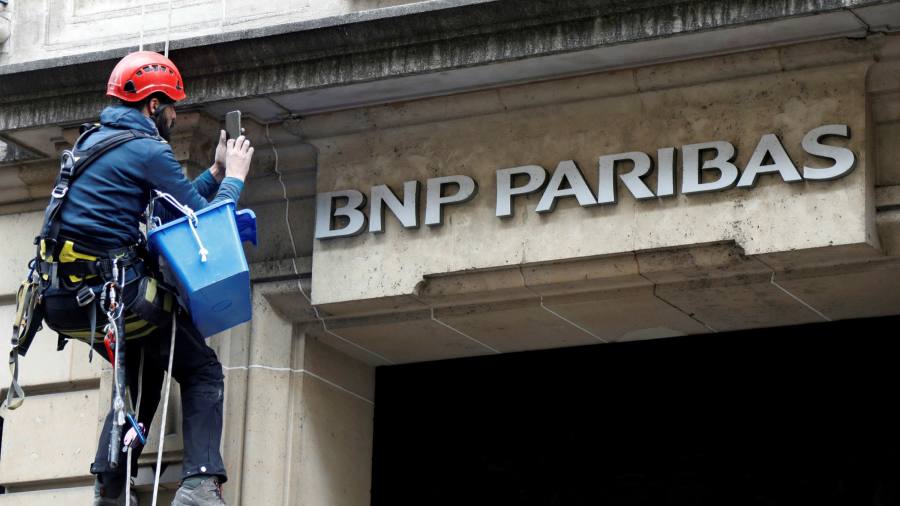 BNP Paribas: a chorus line