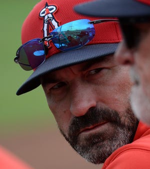 Mickey Callaway suspended by Angels, pending MLB investigation