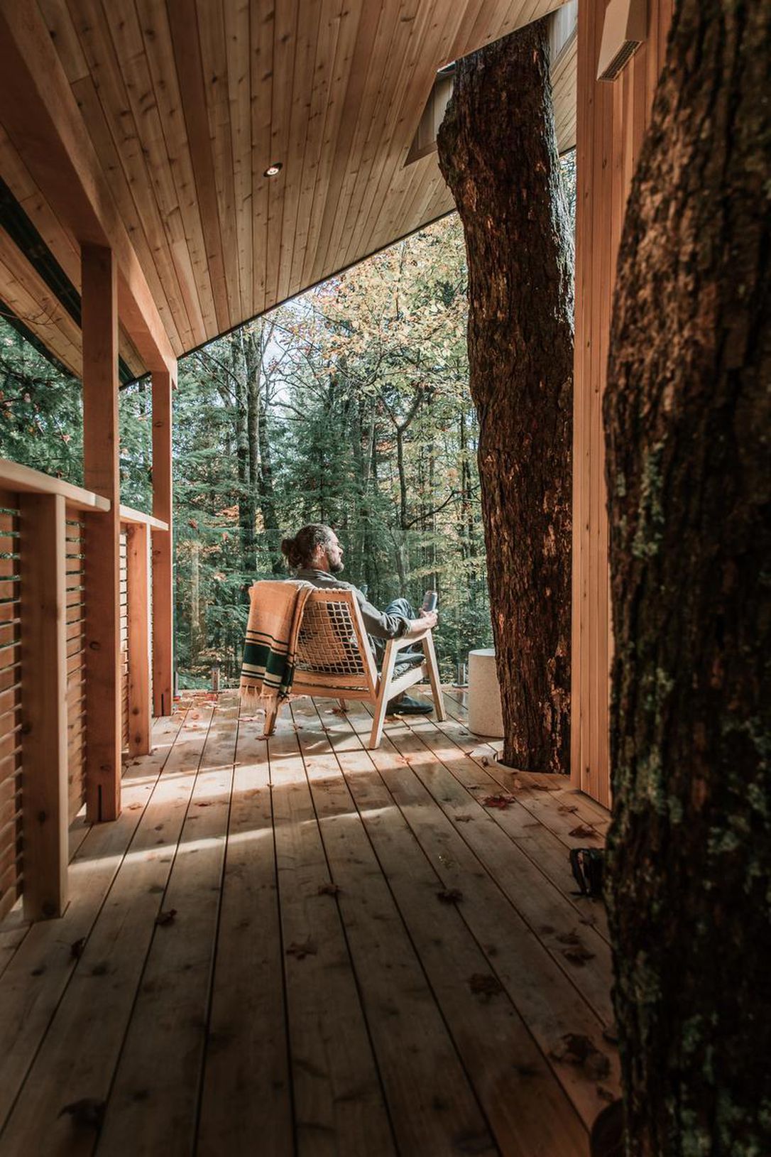 This Ontario treehouse offers a perfect grown-up escape from cabin fever