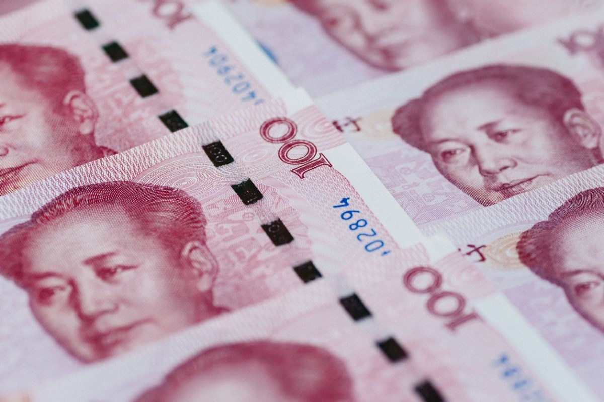 Overseas investors buy more Chinese bonds