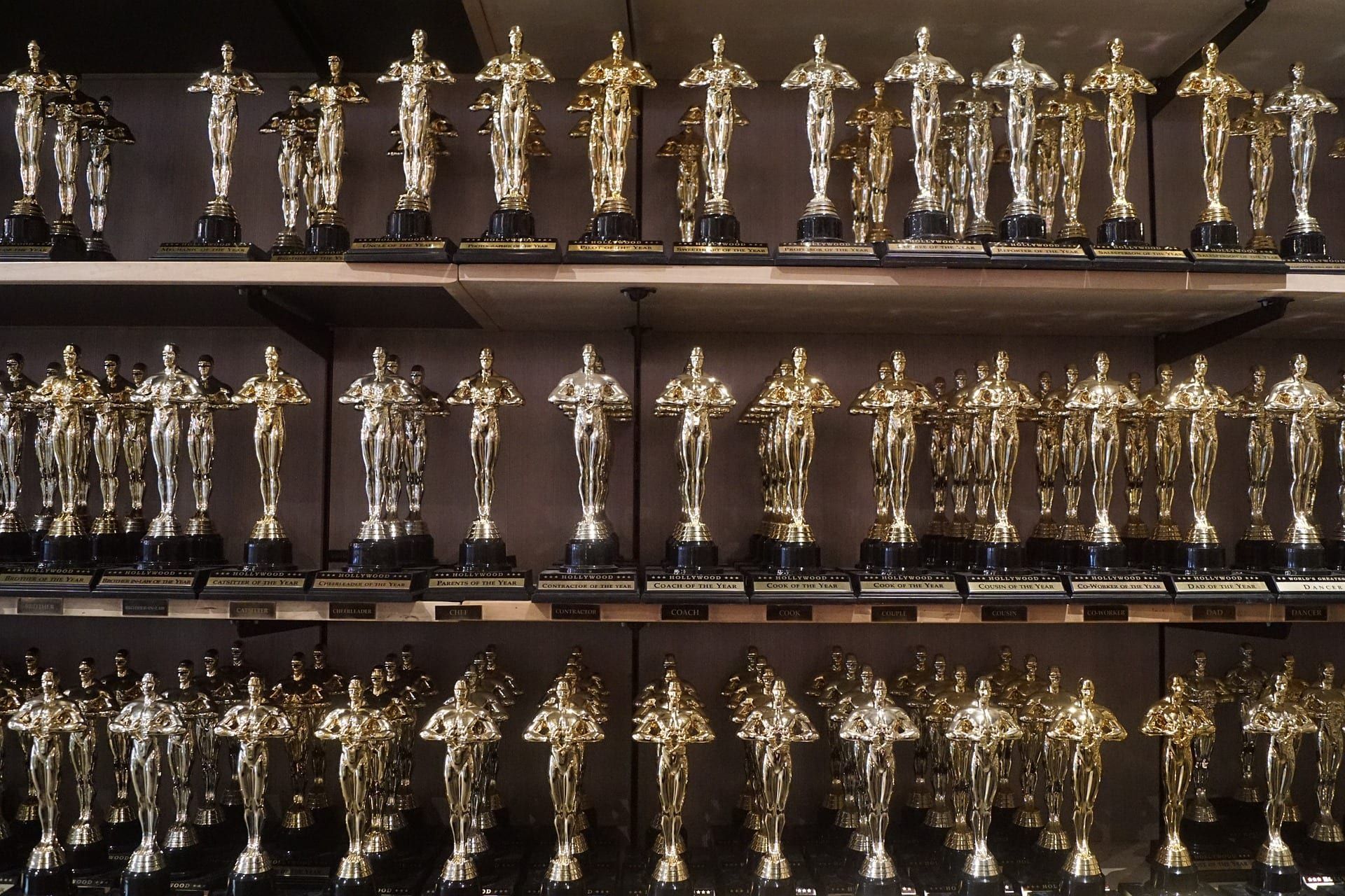 Academy Award Predictions: Golden Globe Nominees Kick Off Oscars Race