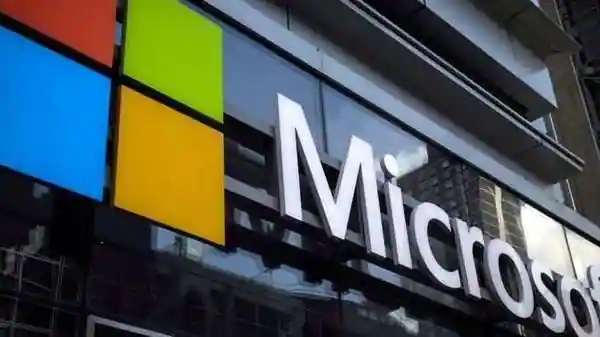 Microsoft Exchange hacking: Thousands of email servers still compromised