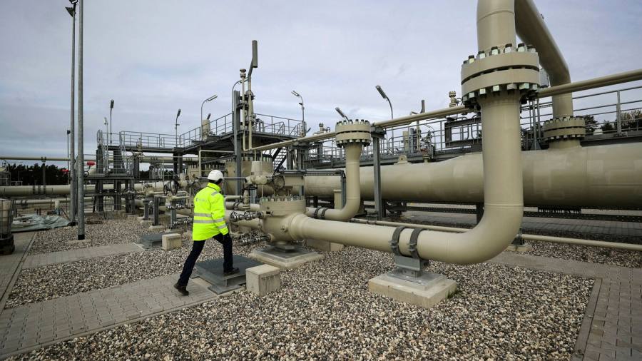 EU considers labelling gas as sustainable in investor rule book