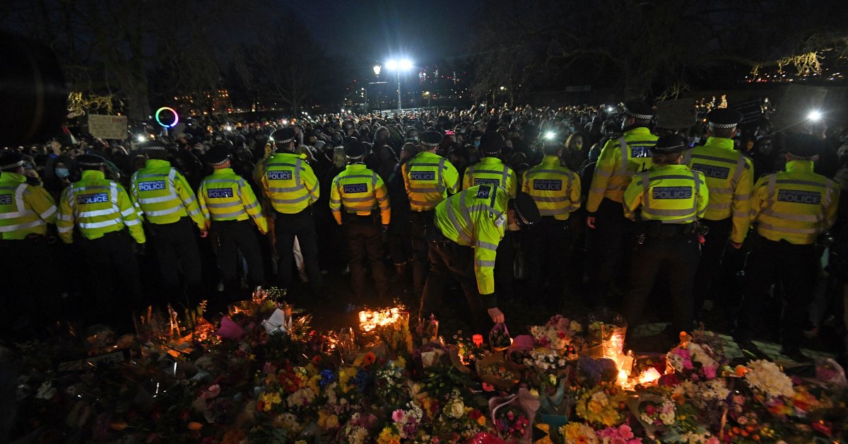 London Police Criticized Over Clashes at Vigil for Sarah Everard