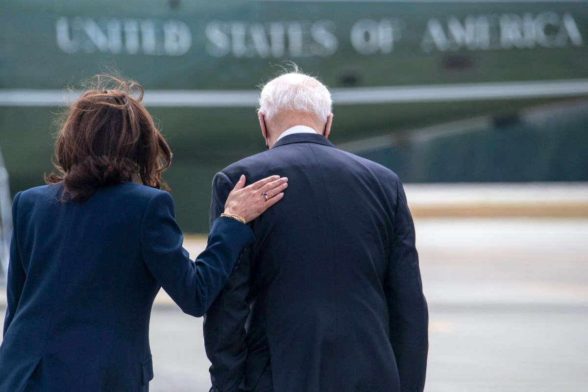 Bidenâ€™s firing squad stands in a circle