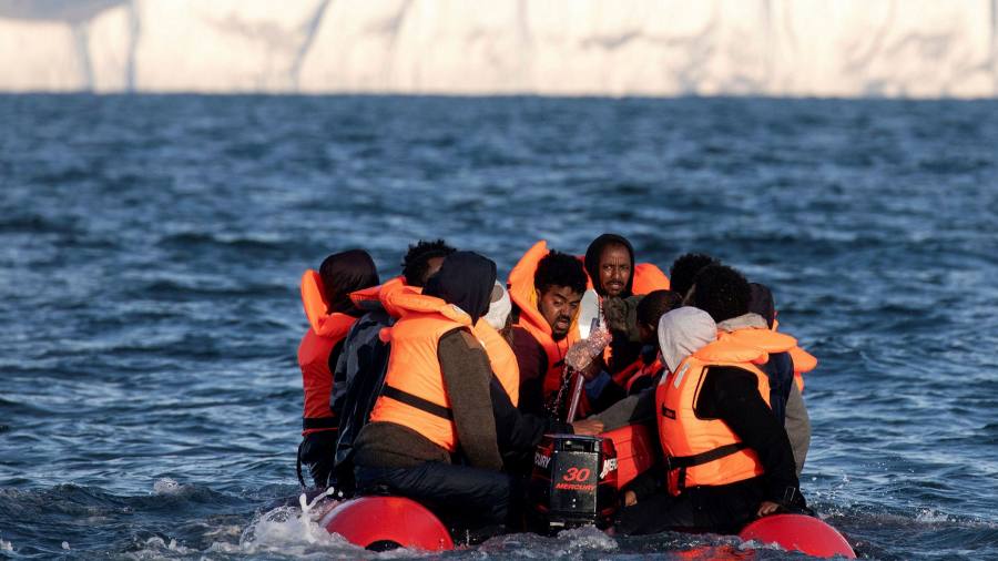 UK plans â€˜two-tierâ€™ asylum system to cut illegal Channel crossings