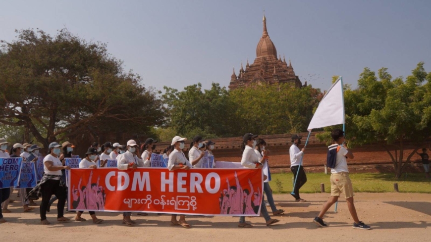 Brawling Myanmar monks show Buddhist nationalists backing coup