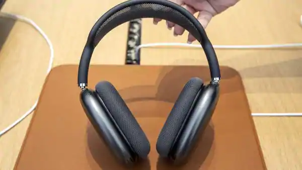 Bluetooth noise-canceling headphones and earbuds from  to 0: Good sound with a trade-off