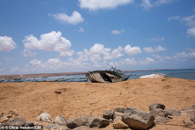 20 refugees die after people smugglers throw them off boat from Djibouti to Yemen