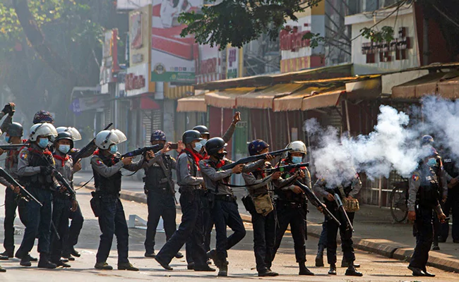 UN Rights Office Condemns Violent Crackdown Against Protests In Myanmar