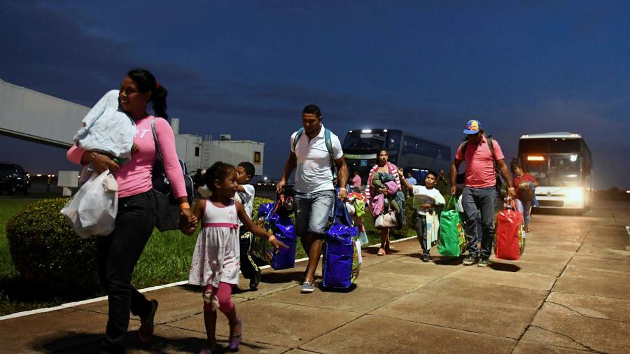 US grants temporary protected status to Venezuelan migrants