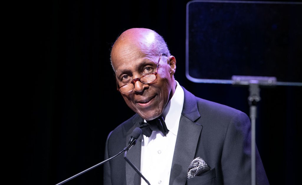 Vernon Jordan, Civil Rights Activist With Close Ties to Bill Clinton, Dies at 85